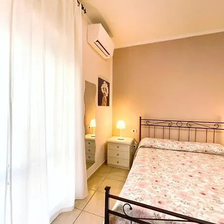 A Casa Di Cecy Bed & Breakfast Agropoli Exterior photo